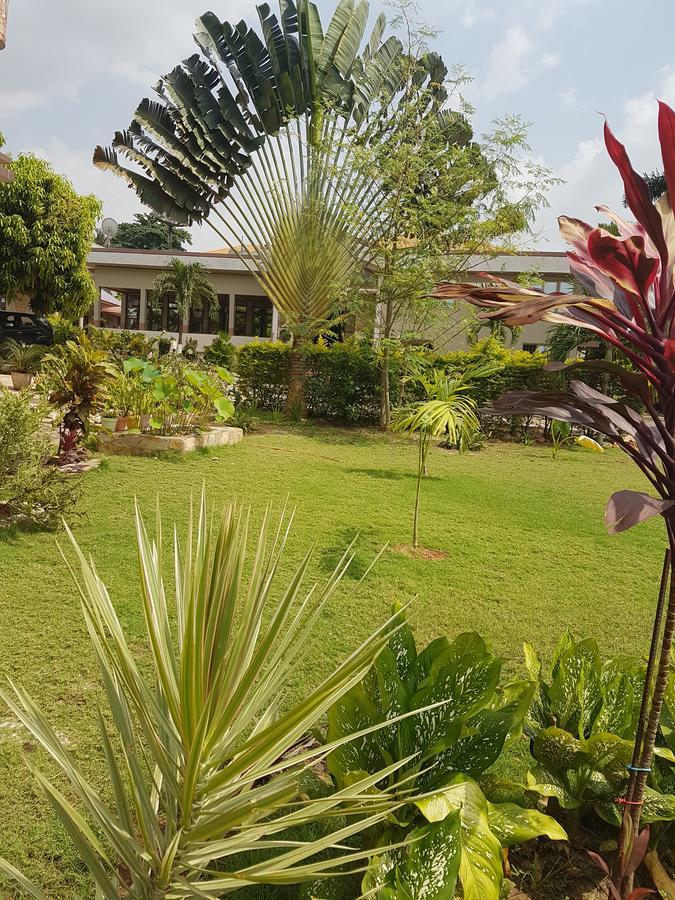 Sweet Garden Hotel Kumasi Extérieur photo