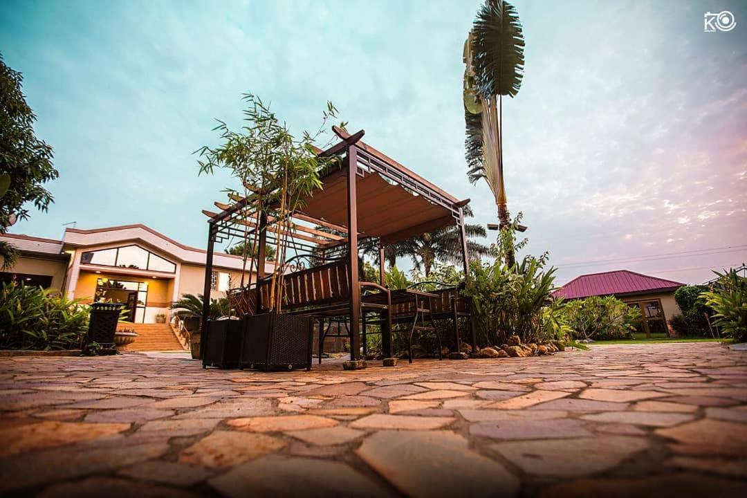 Sweet Garden Hotel Kumasi Extérieur photo